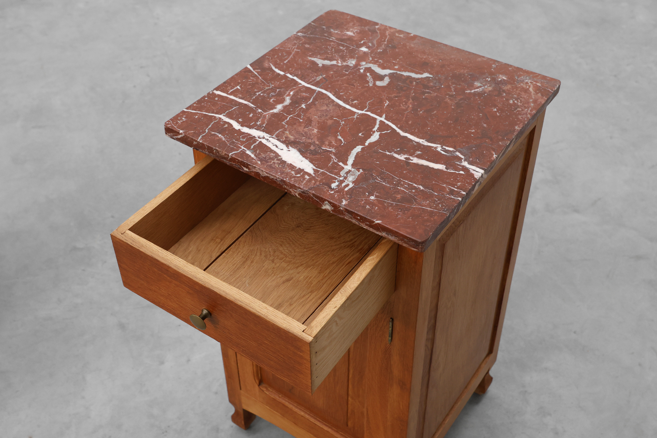 Pair of French Art Deco Nightstands in oak with marble tops, 1930s thumbnail